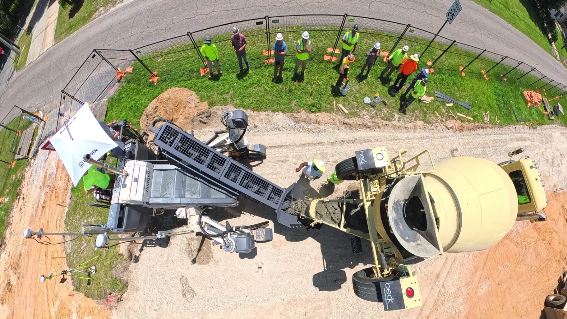 Wirtgen Slip-Form Curbing Demo